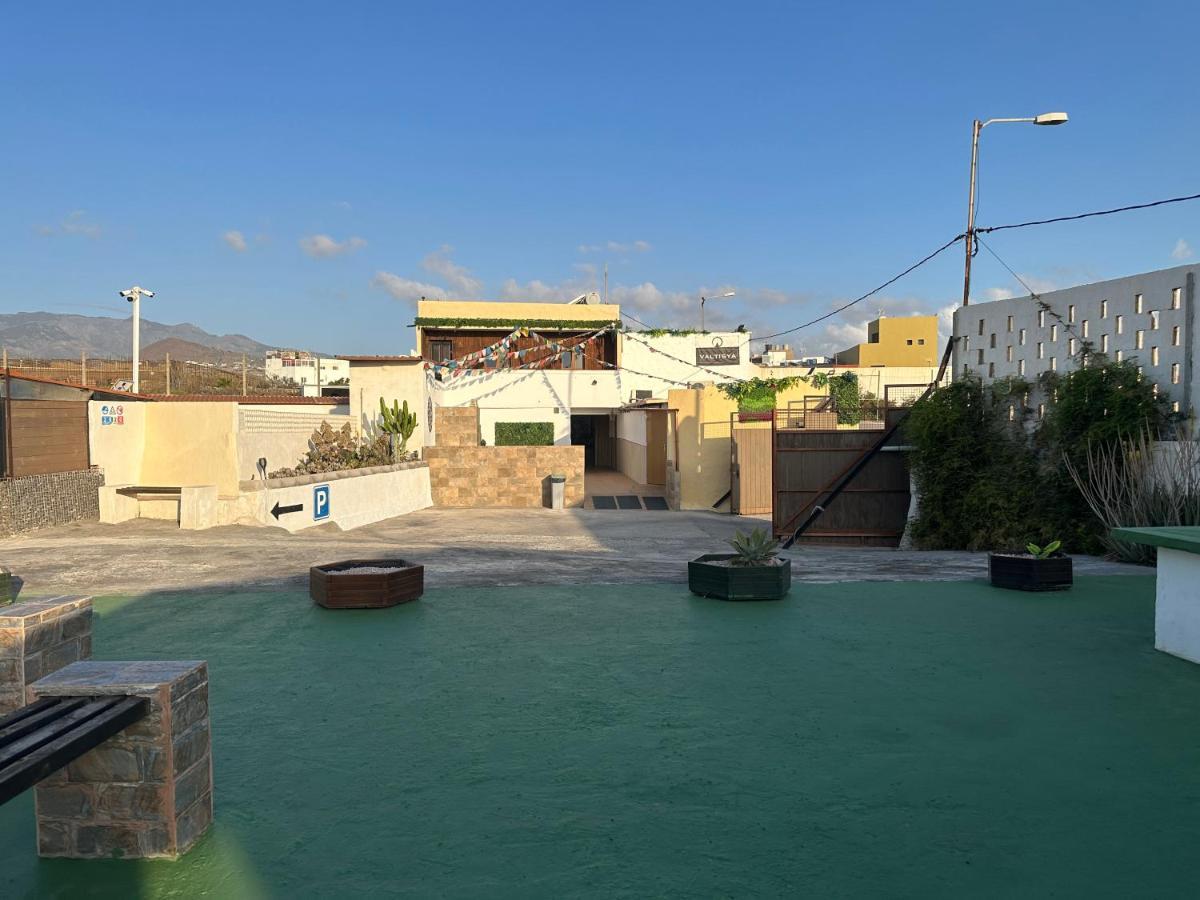 Maison d'hôtes Valtisya Pool And Airport à Telde Extérieur photo